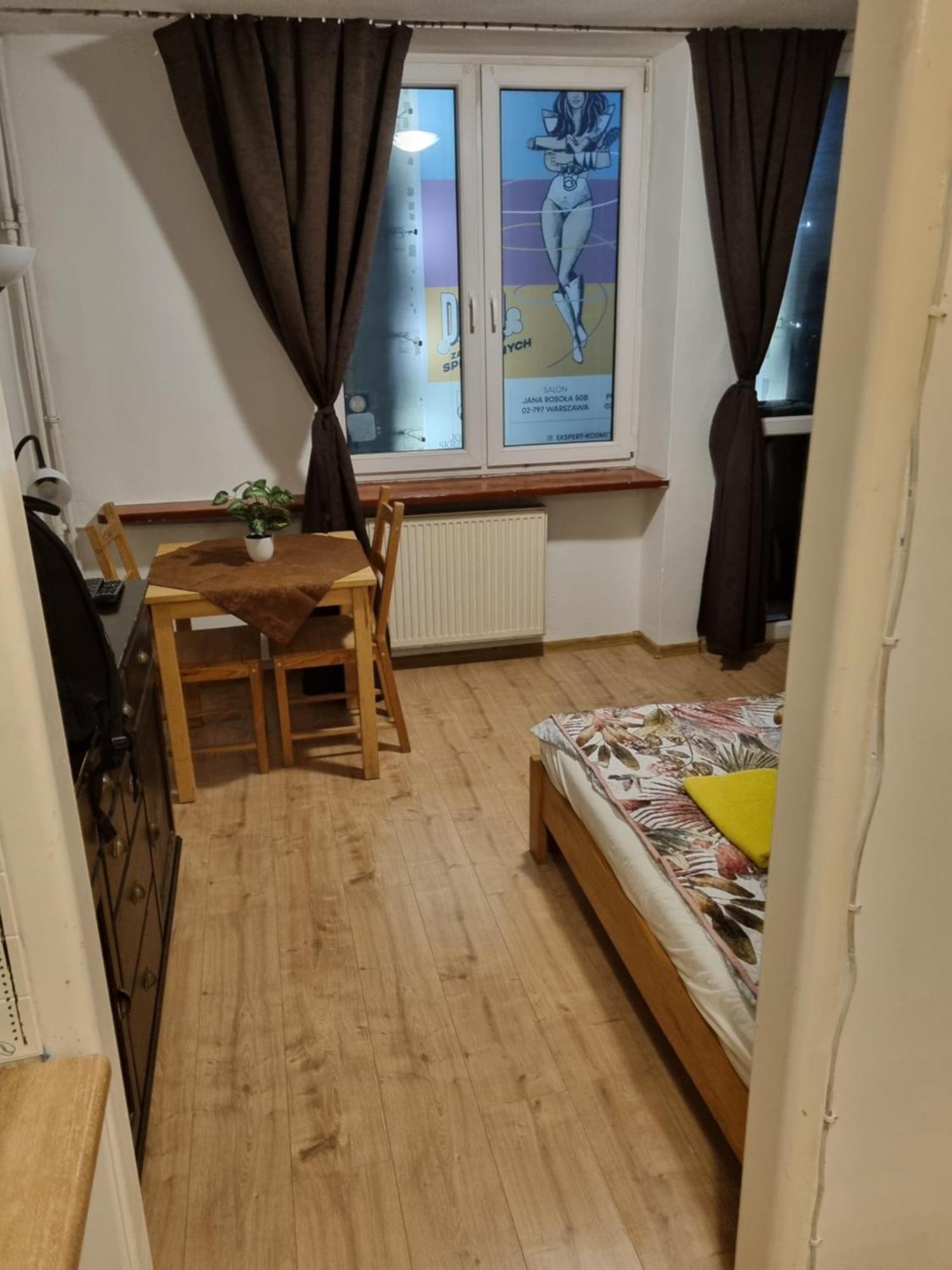 Kwatera Na Wspolnej Varsavia Esterno foto