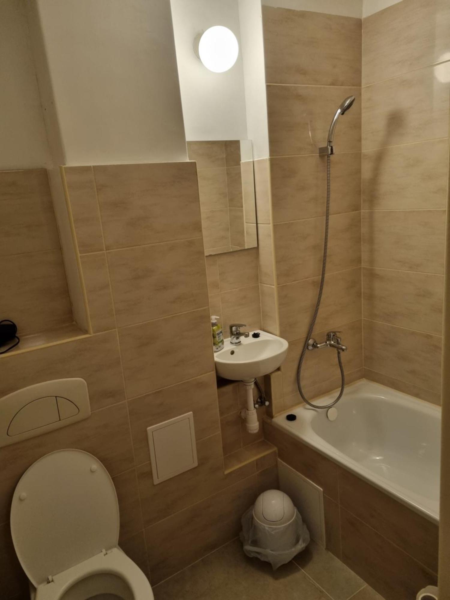 Kwatera Na Wspolnej Varsavia Esterno foto